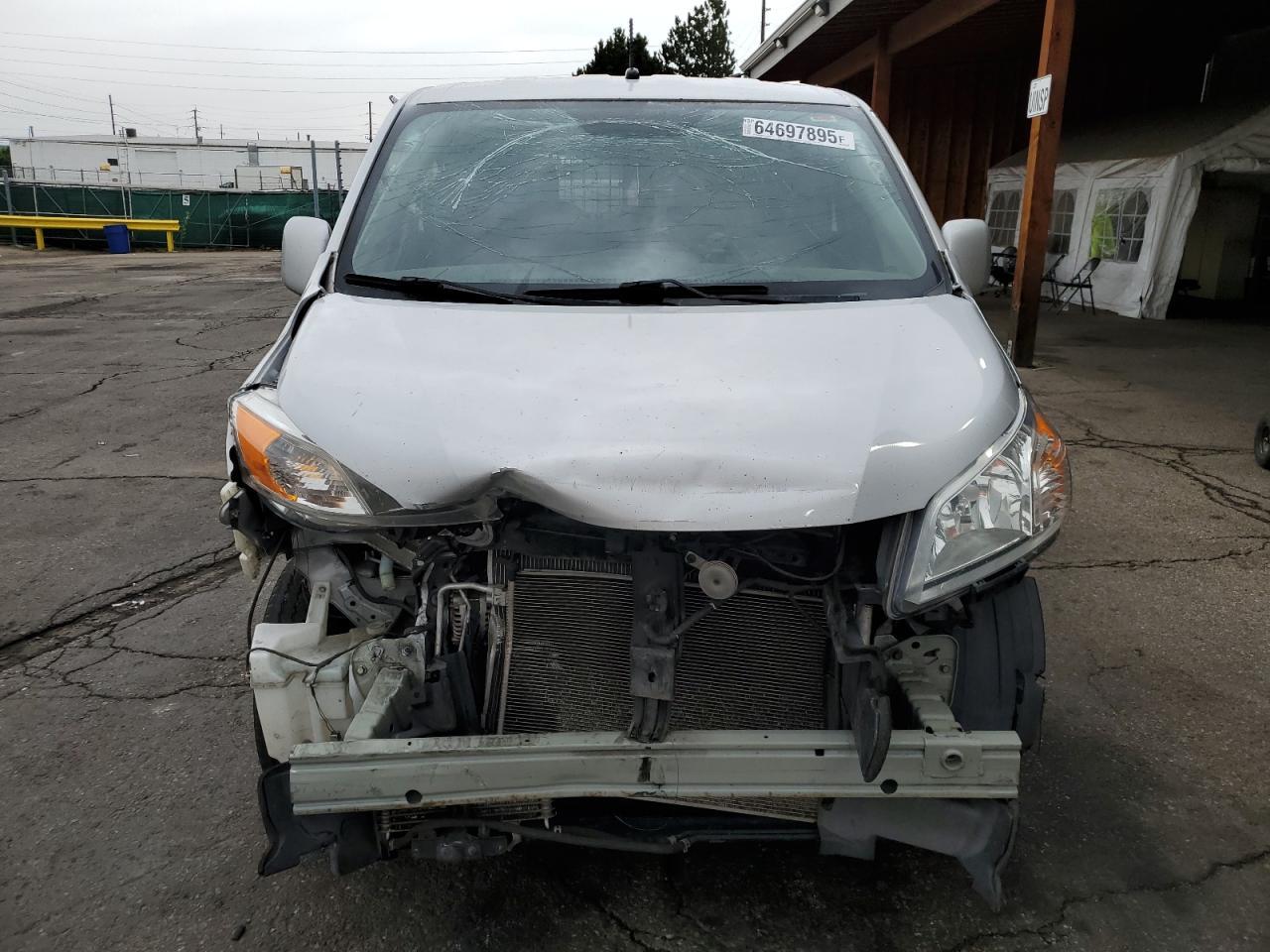 2017 NISSAN Nv