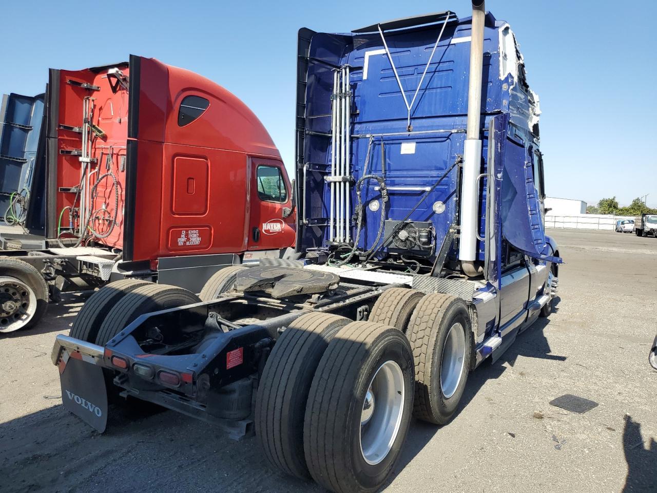 2020 VOLVO VNL