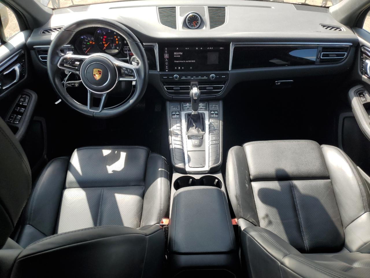 2021 PORSCHE Macan