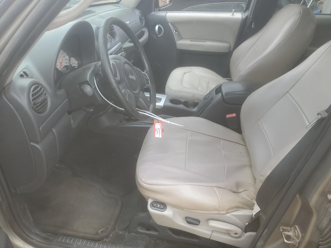 2004 JEEP Liberty