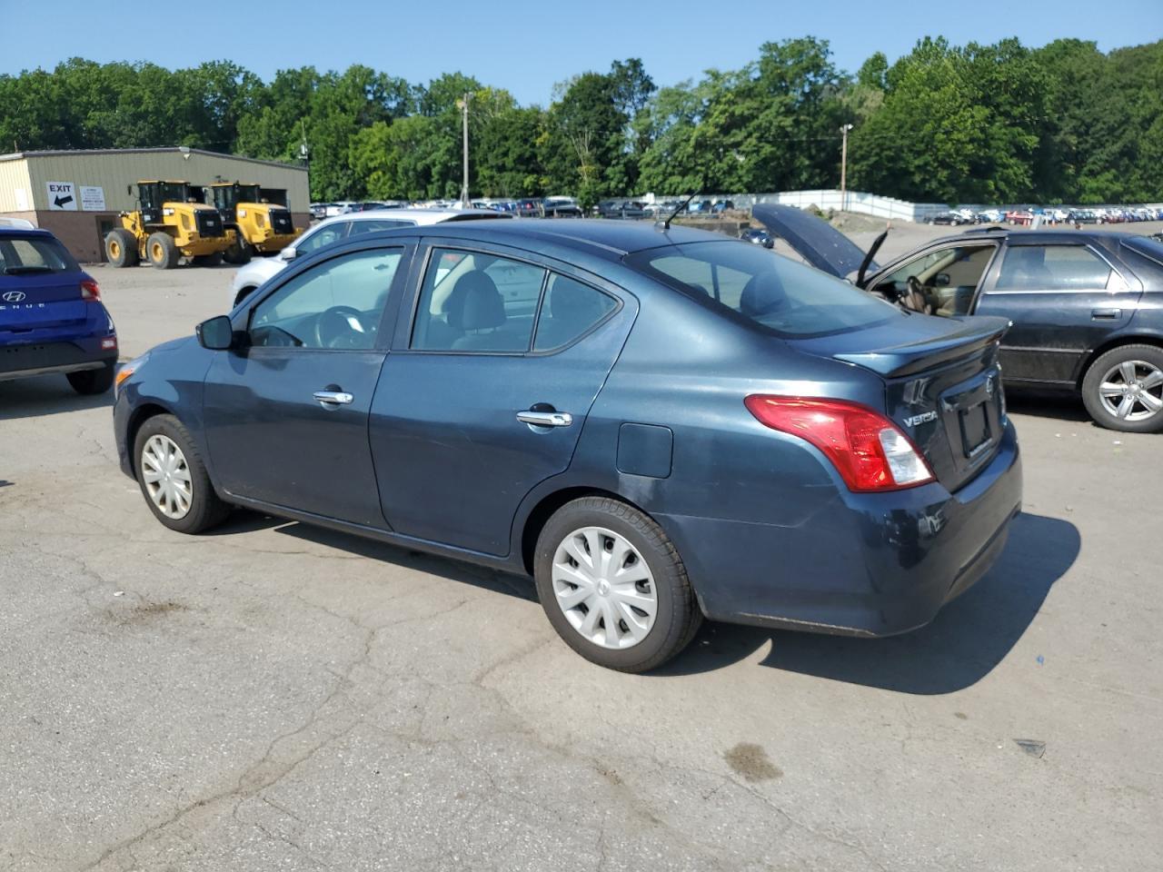 2015 NISSAN VERSA