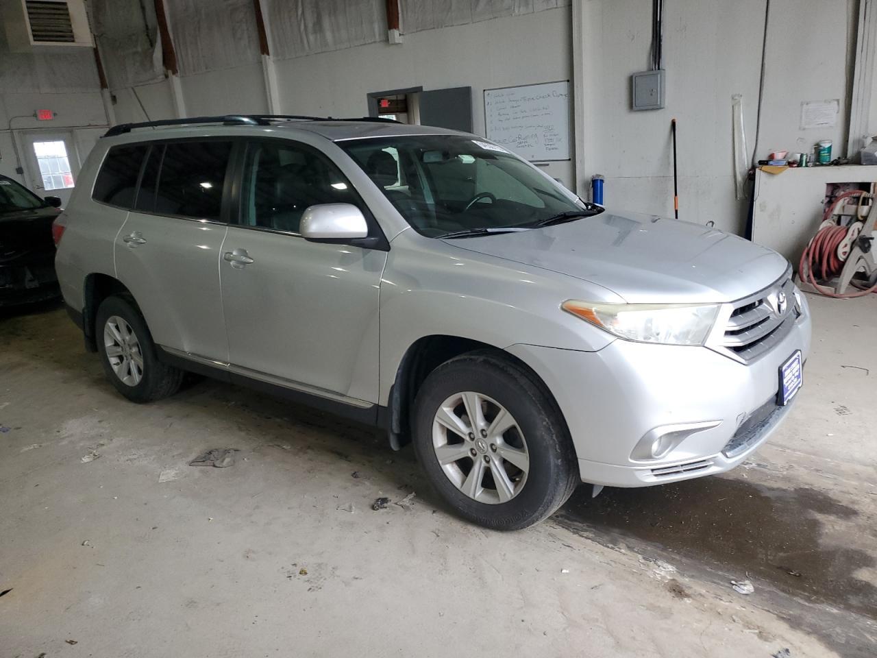 2013 TOYOTA HIGHLANDER