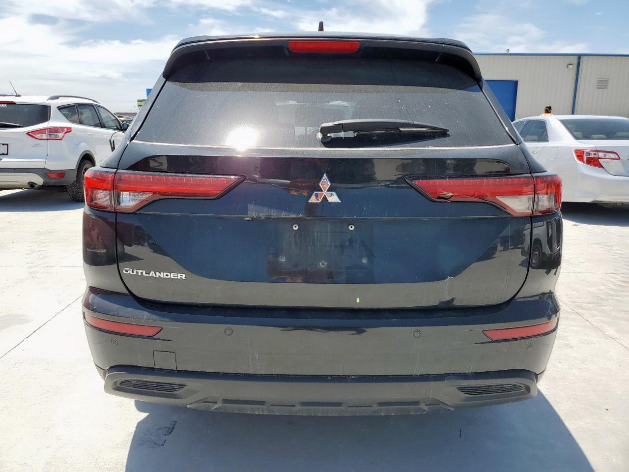 2022 MITSUBISHI outlander