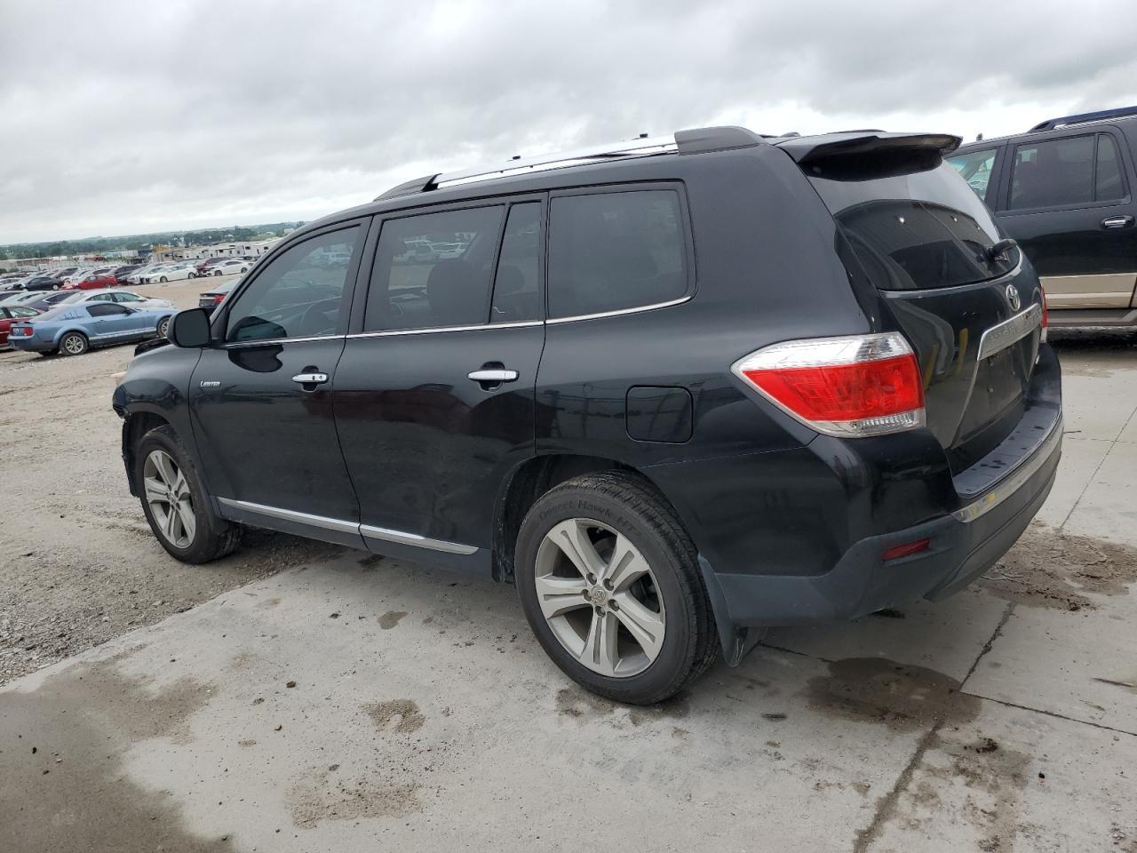 2013 TOYOTA HIGHLANDER
