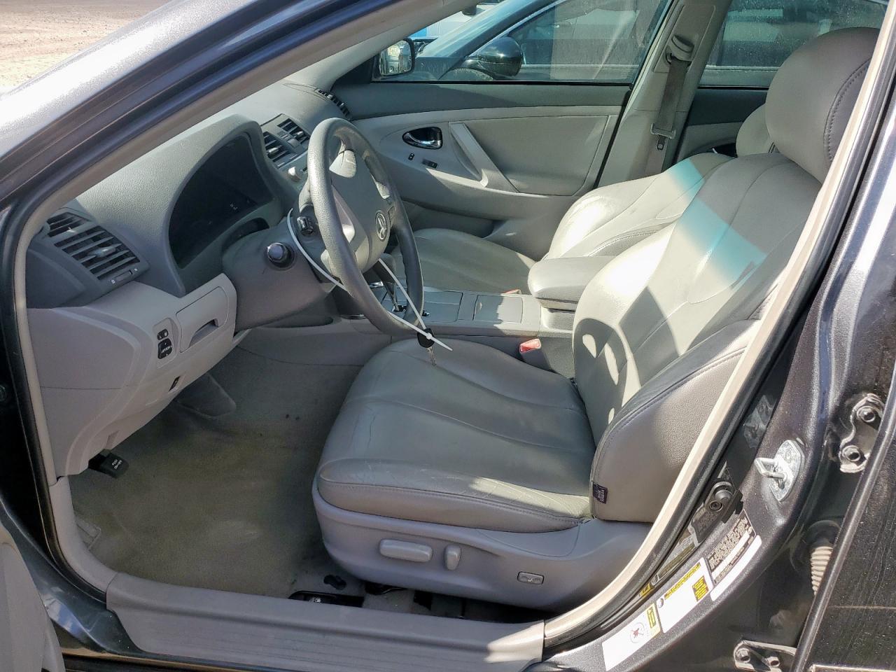 2010 TOYOTA CAMRY