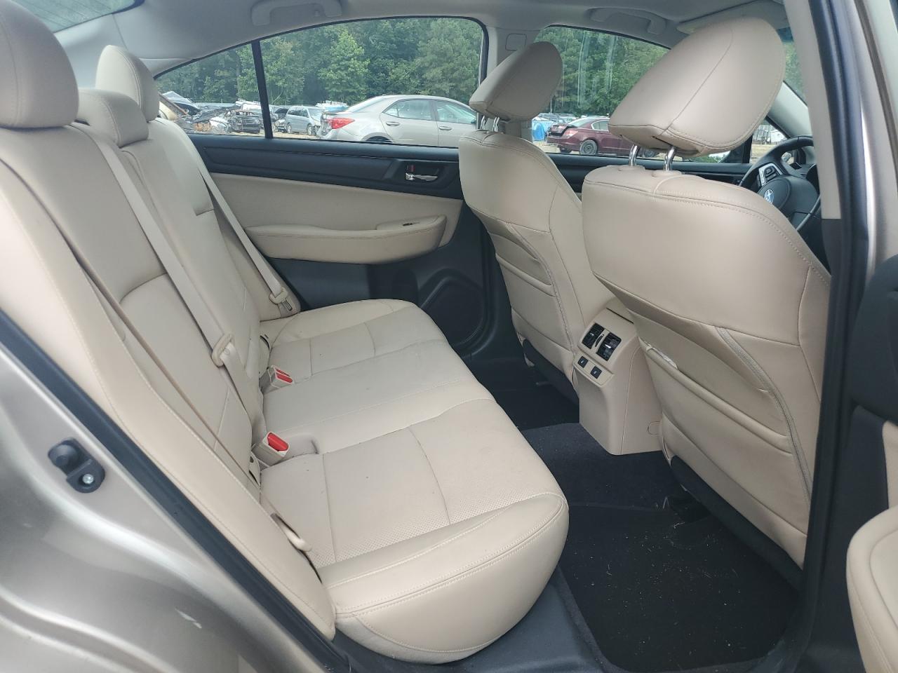 2015 SUBARU Legacy