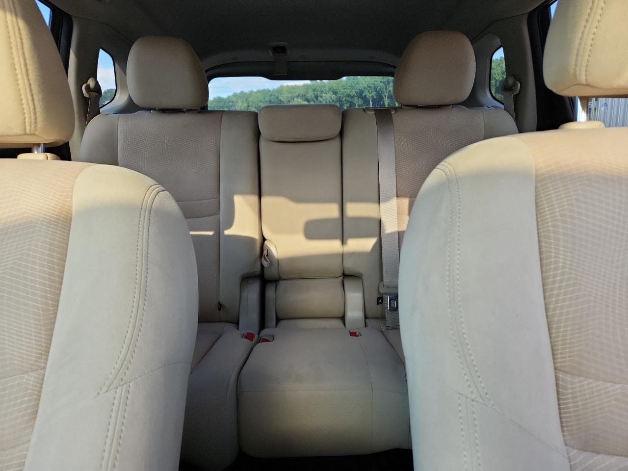 2016 NISSAN ROGUE