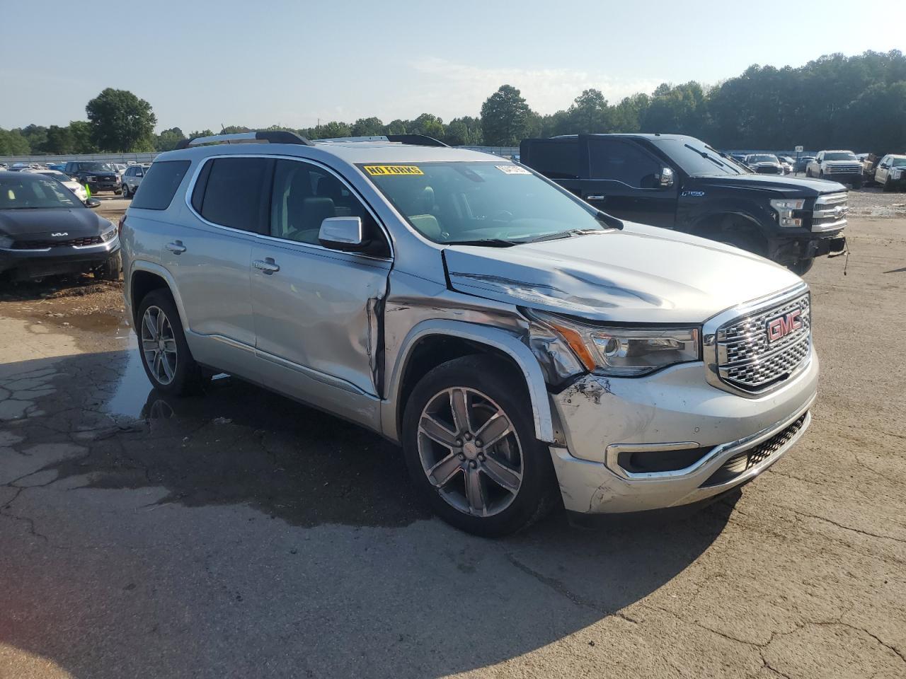 2017 GMC ACADIA