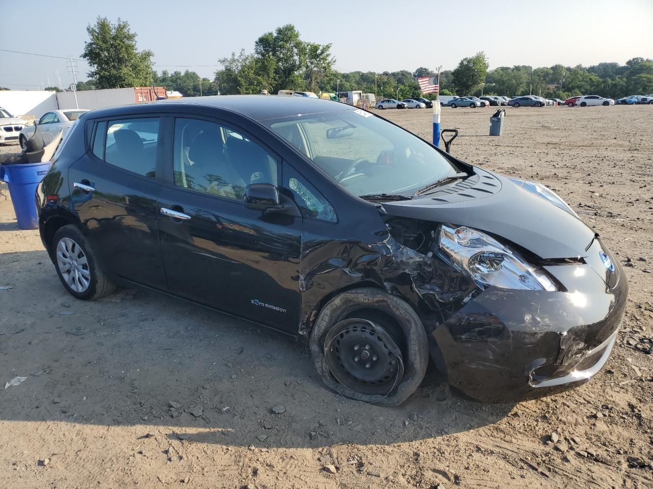 2017 NISSAN LEAF