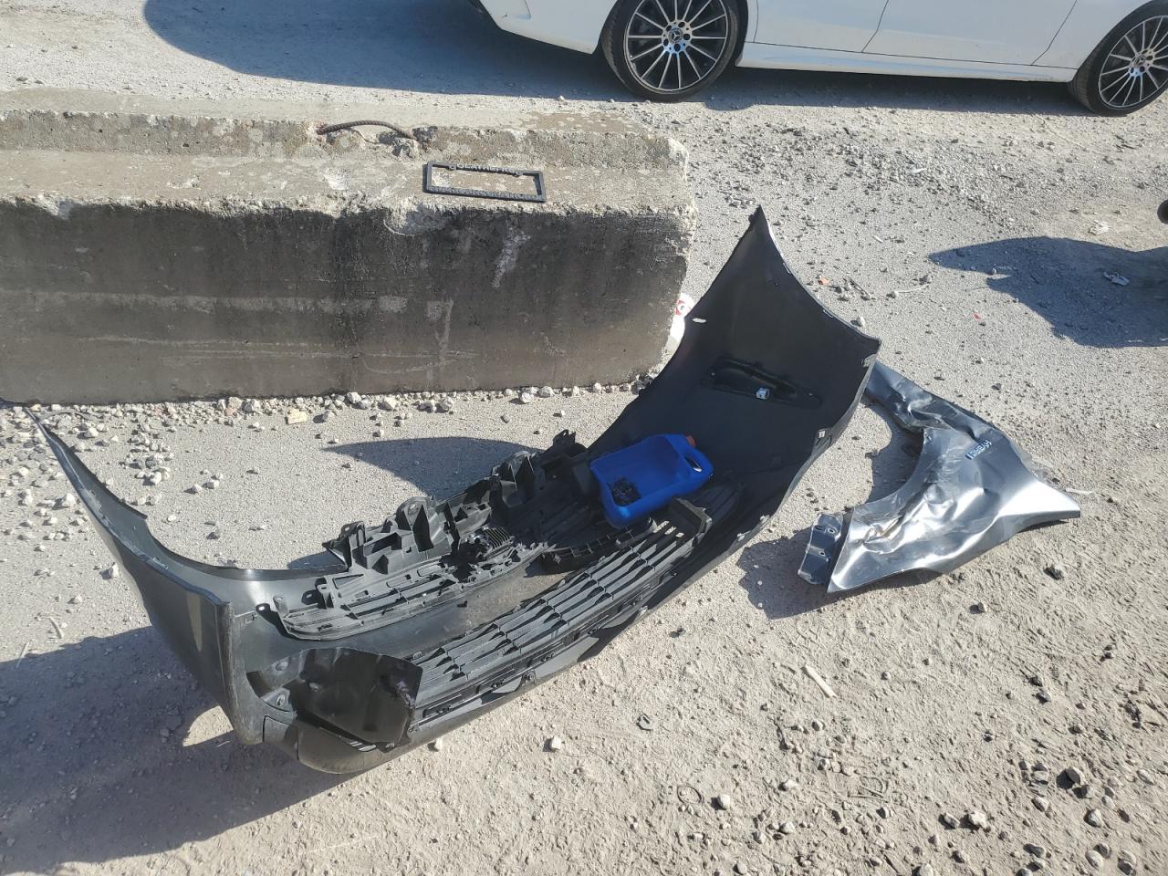 2022 TOYOTA PRIUS