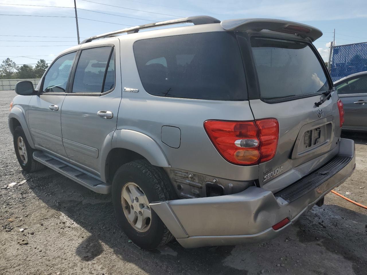 2002 TOYOTA Sequoia