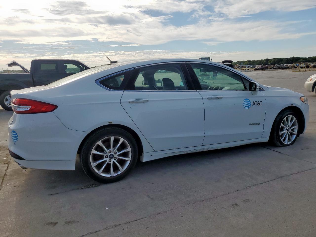 2017 FORD FUSION