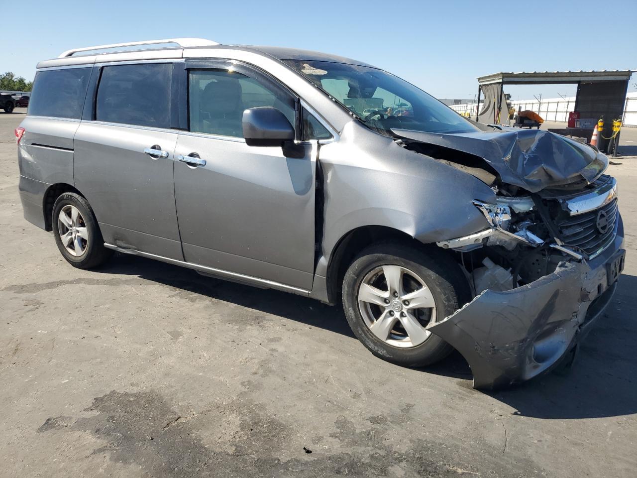 2016 NISSAN Quest