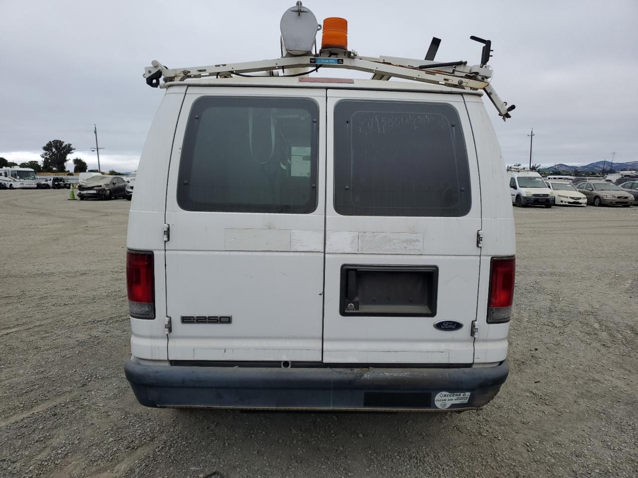 2010 FORD ECONOLINE