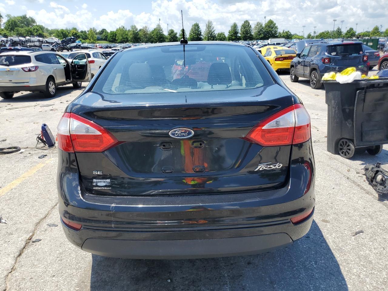 2015 FORD Fiesta