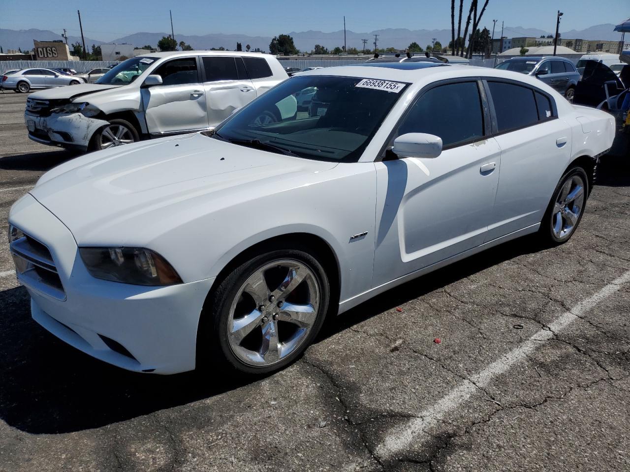 2013 DODGE CHARGER