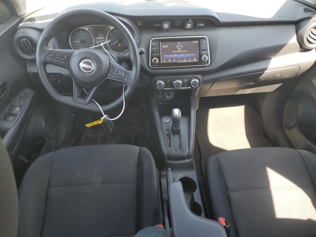 2024 NISSAN KICKS