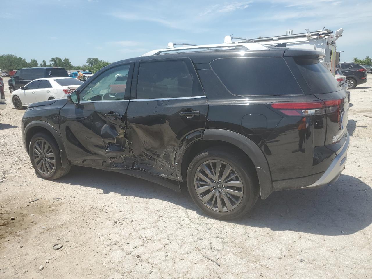 2025 NISSAN PATHFINDER