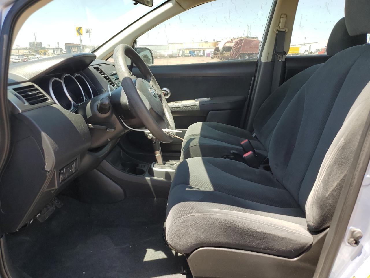2011 NISSAN VERSA