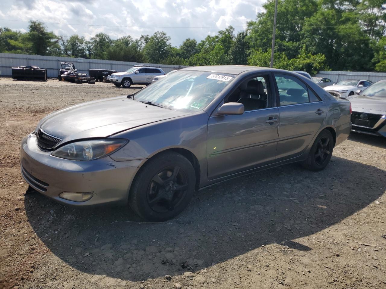 2004 TOYOTA CAMRY