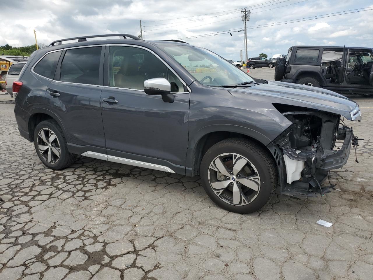 2020 SUBARU FORESTER