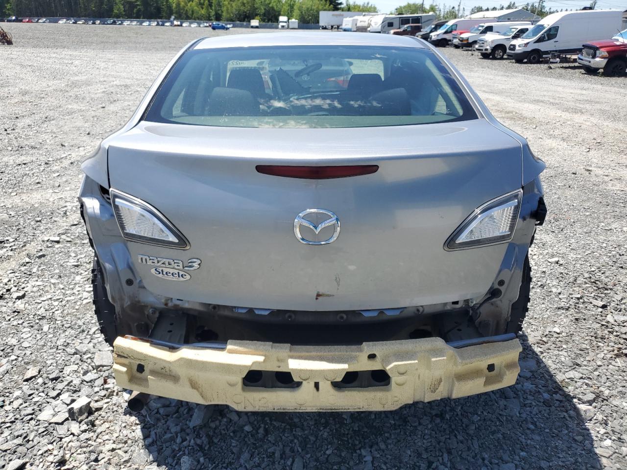 2013 MAZDA 3