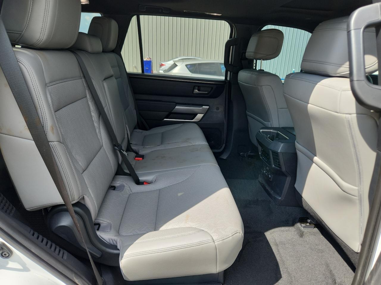 2025 TOYOTA Sequoia