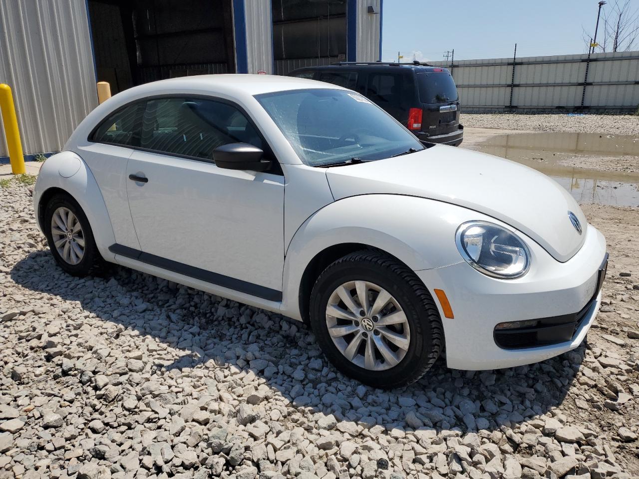2015 VOLKSWAGEN Beetle