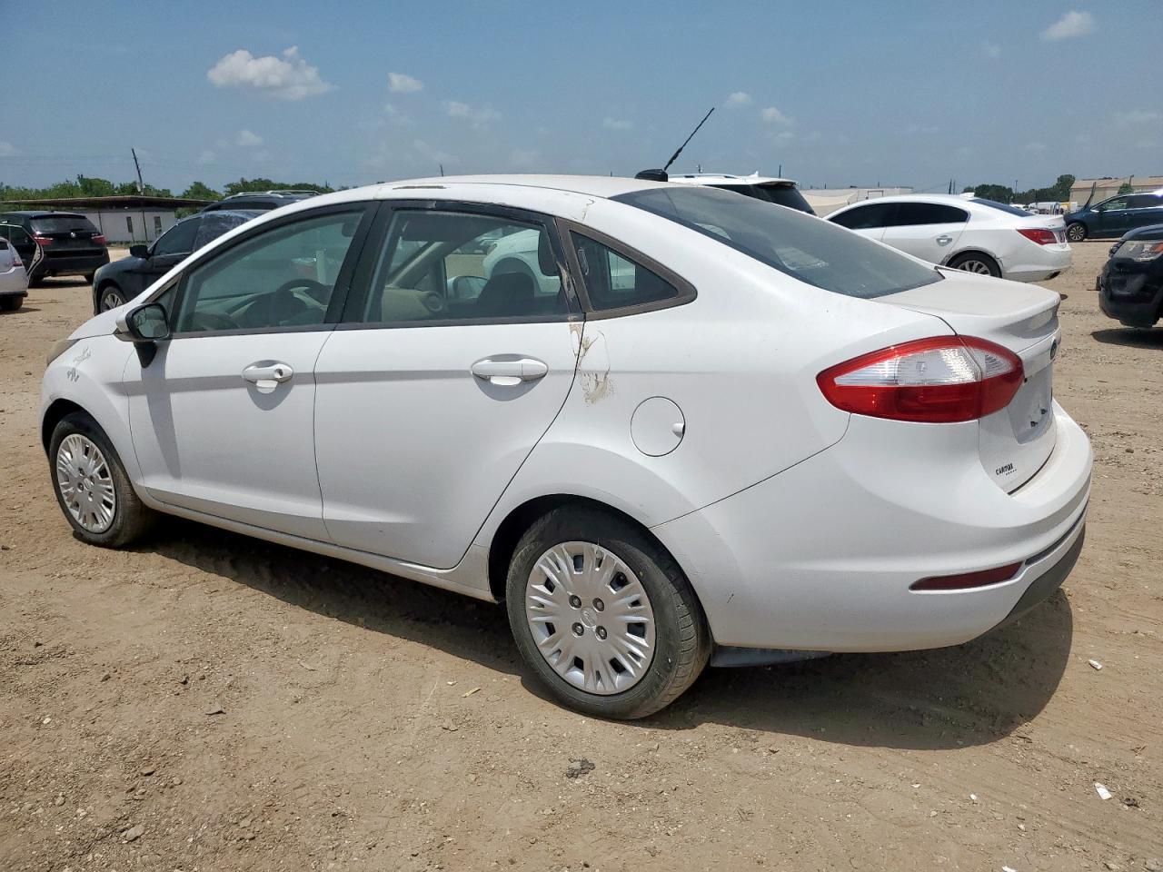 2016 FORD Fiesta