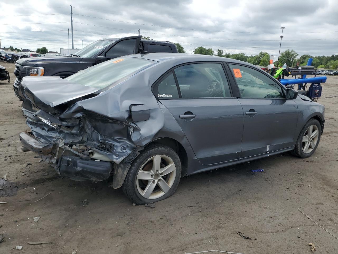 2015 VOLKSWAGEN JETTA