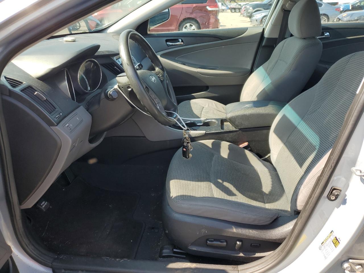 2011 HYUNDAI SONATA