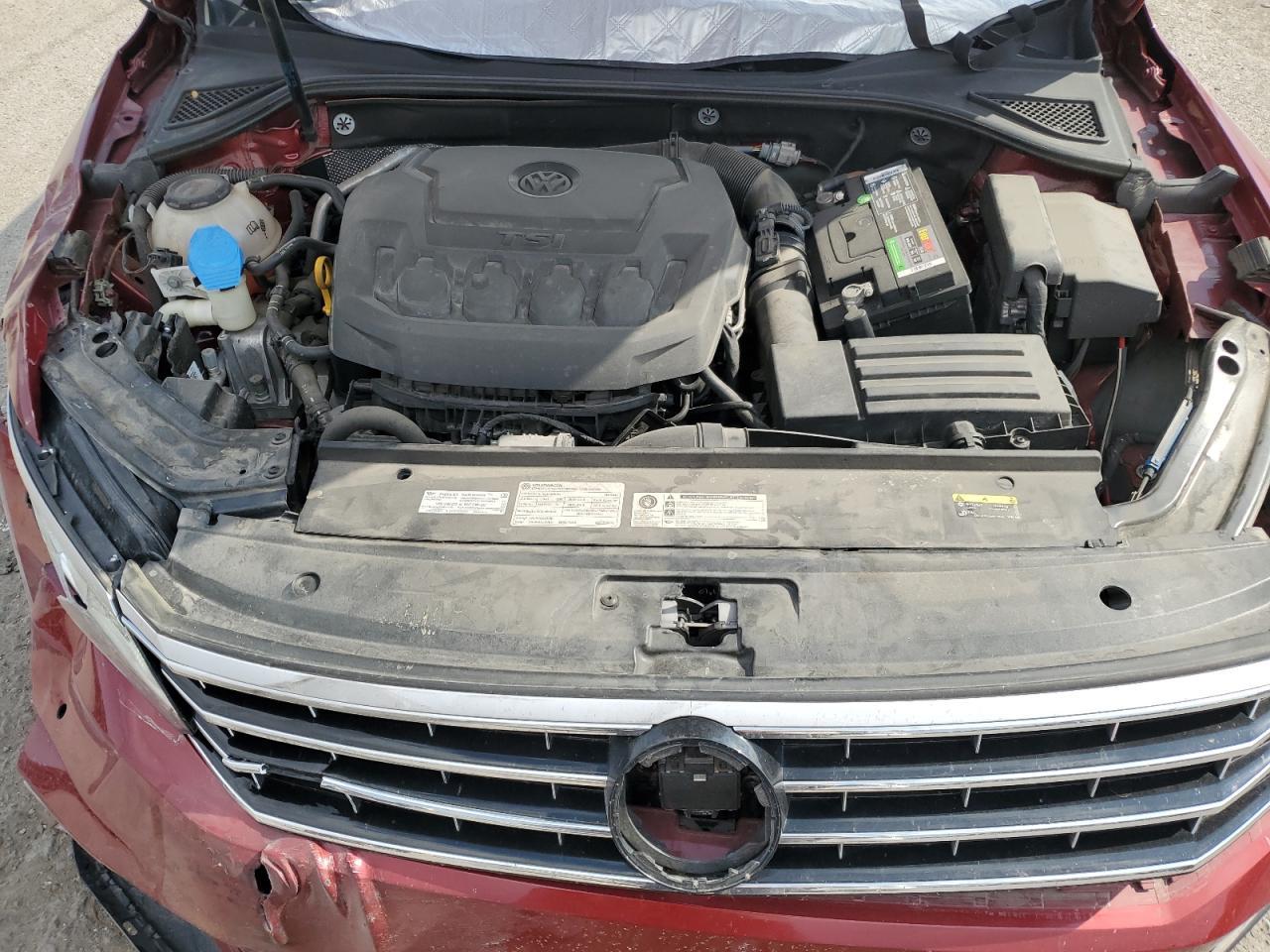 2018 VOLKSWAGEN Passat