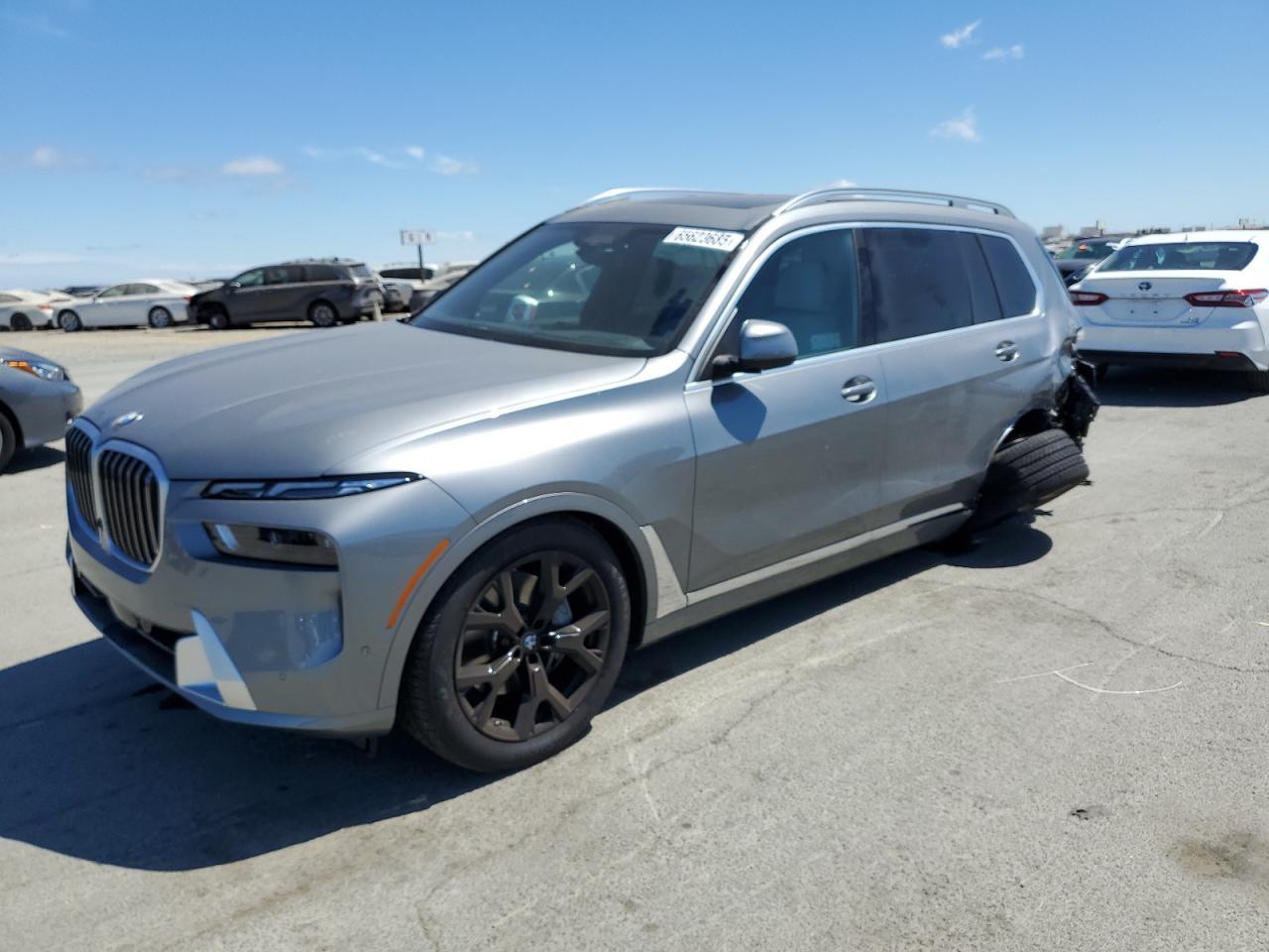 2025 BMW X7