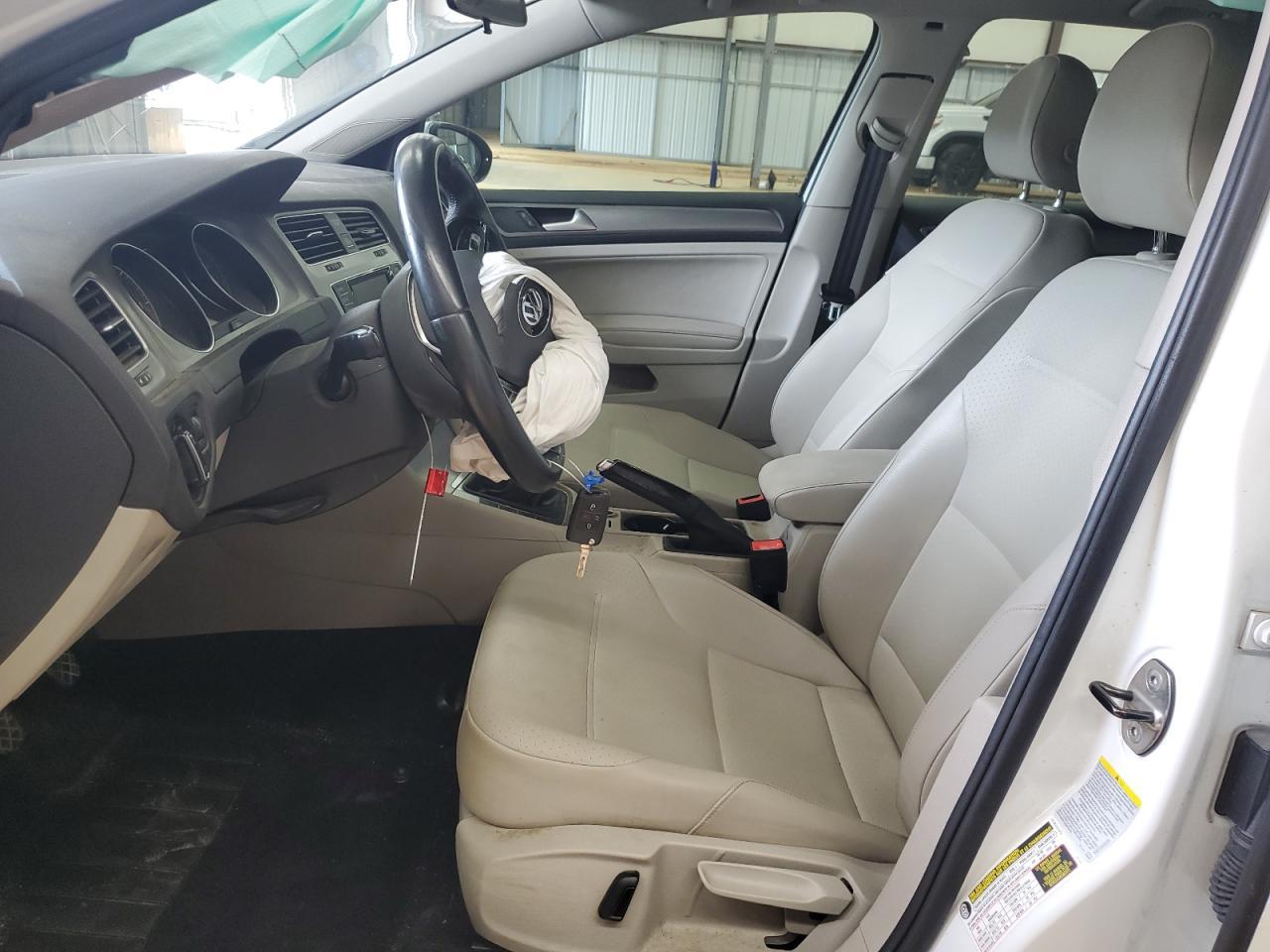 2015 VOLKSWAGEN GOLF