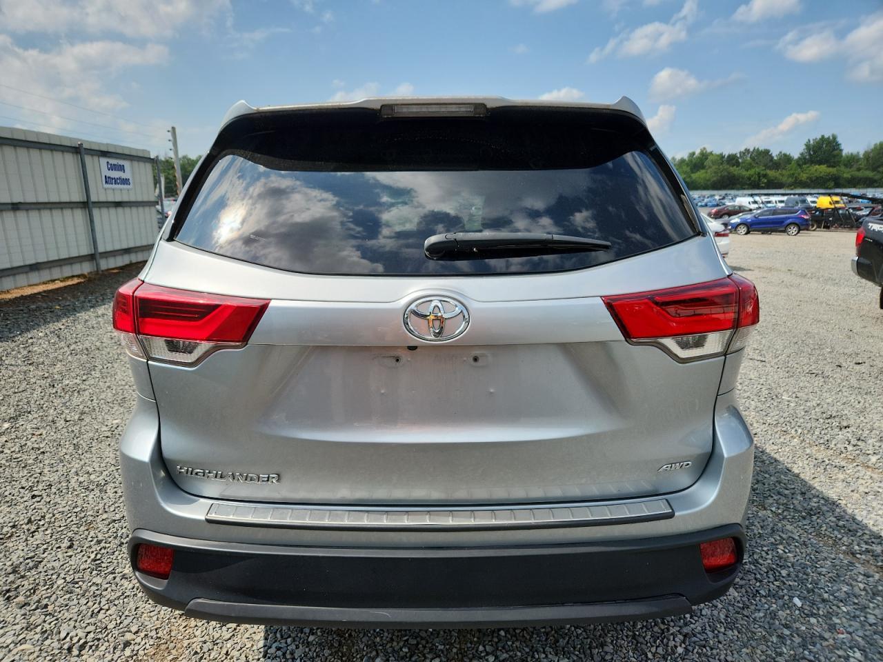 2019 TOYOTA HIGHLANDER