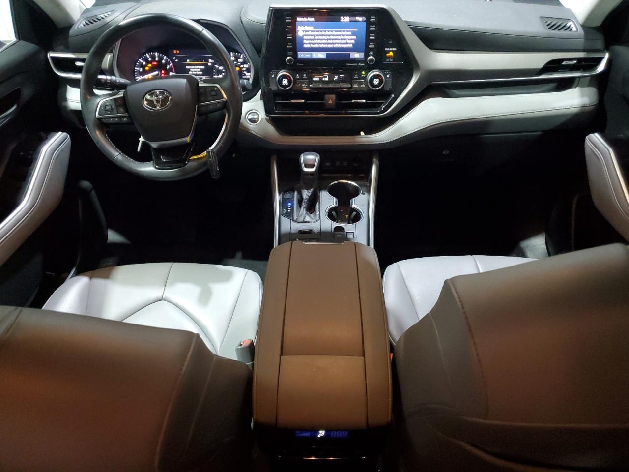 2020 TOYOTA HIGHLANDER