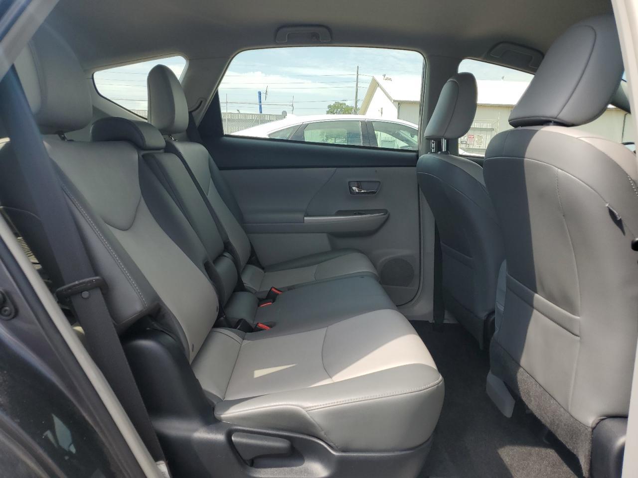 2015 TOYOTA PRIUS V