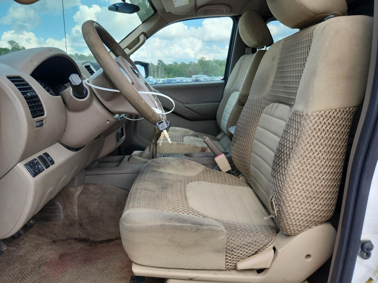 2012 NISSAN Frontier