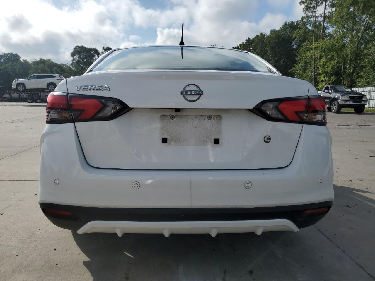 2024 NISSAN VERSA