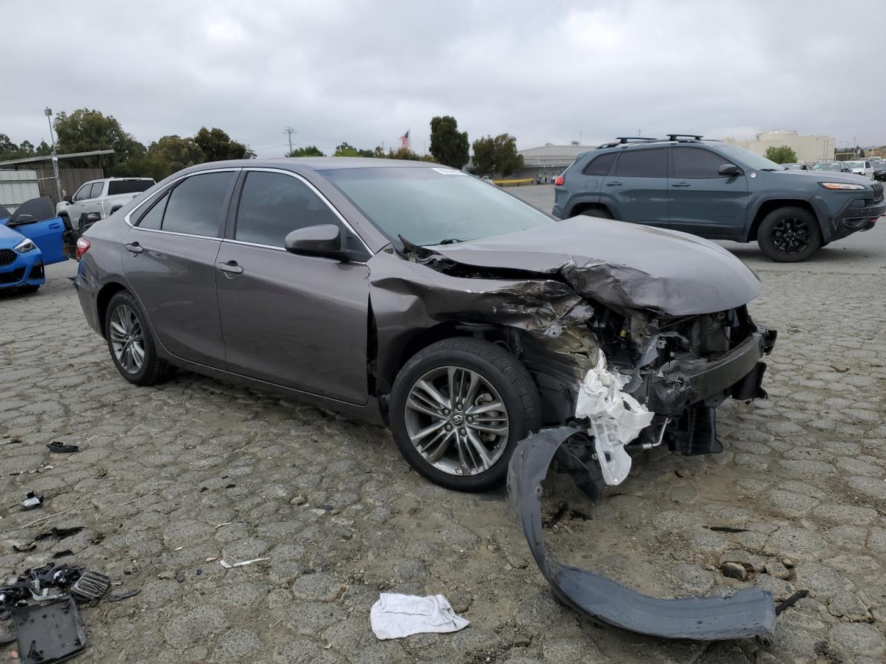 2017 TOYOTA CAMRY