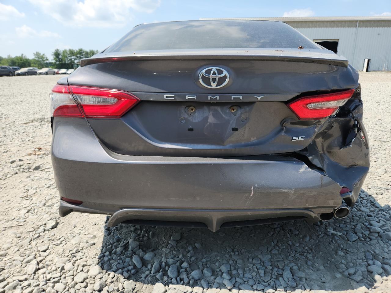 2018 TOYOTA CAMRY