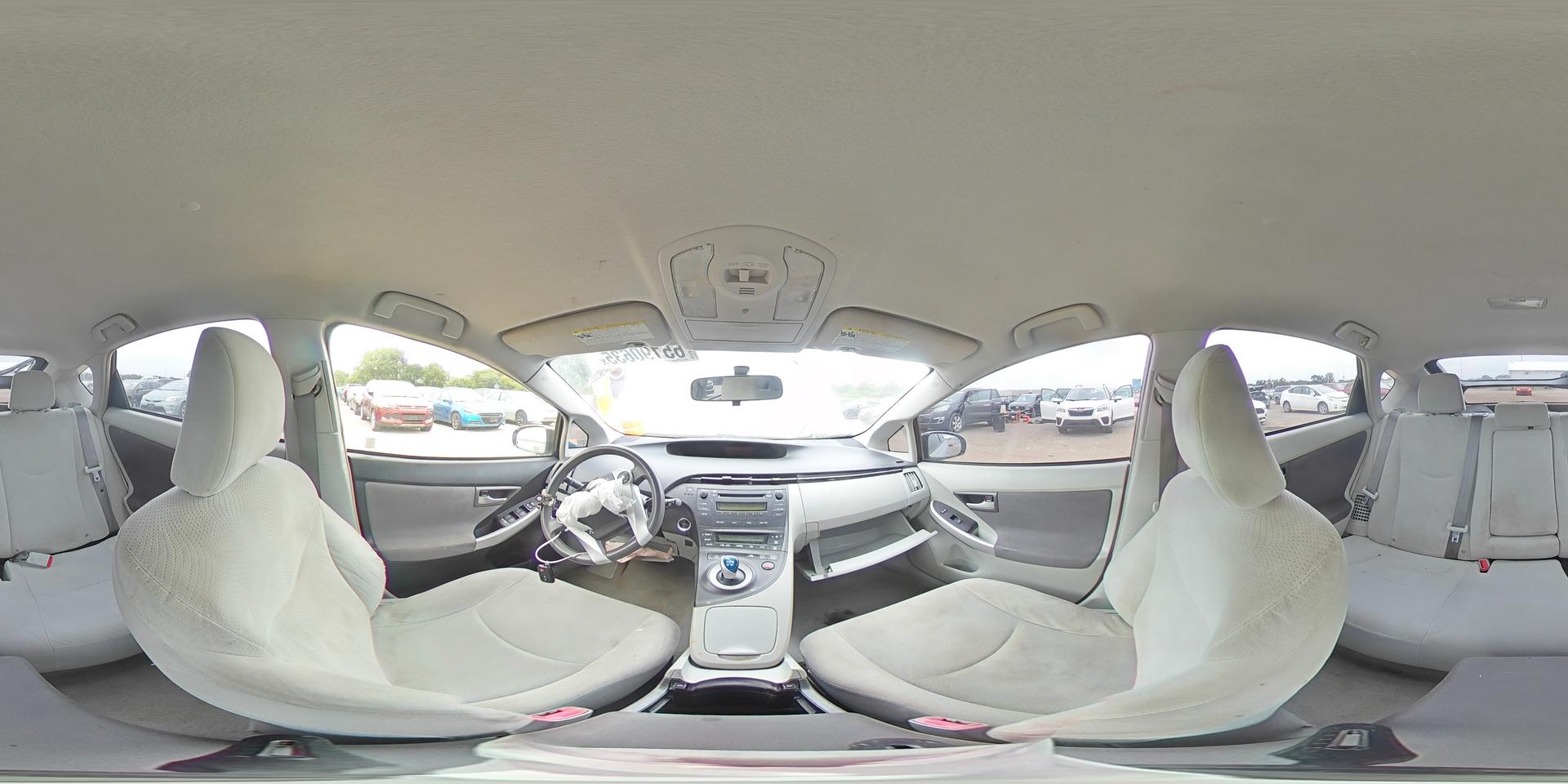 2011 TOYOTA PRIUS