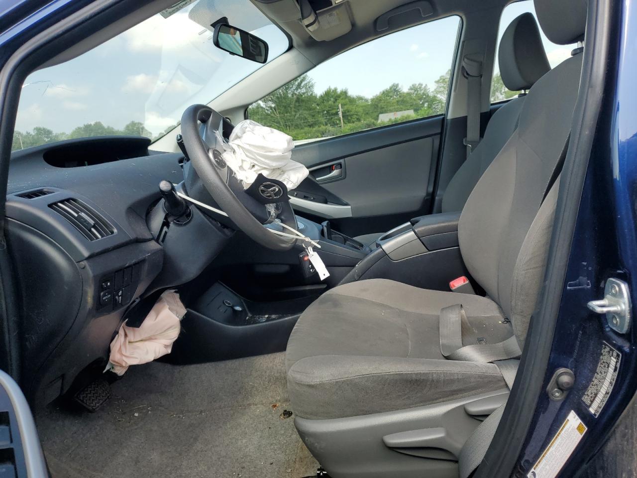 2013 TOYOTA PRIUS