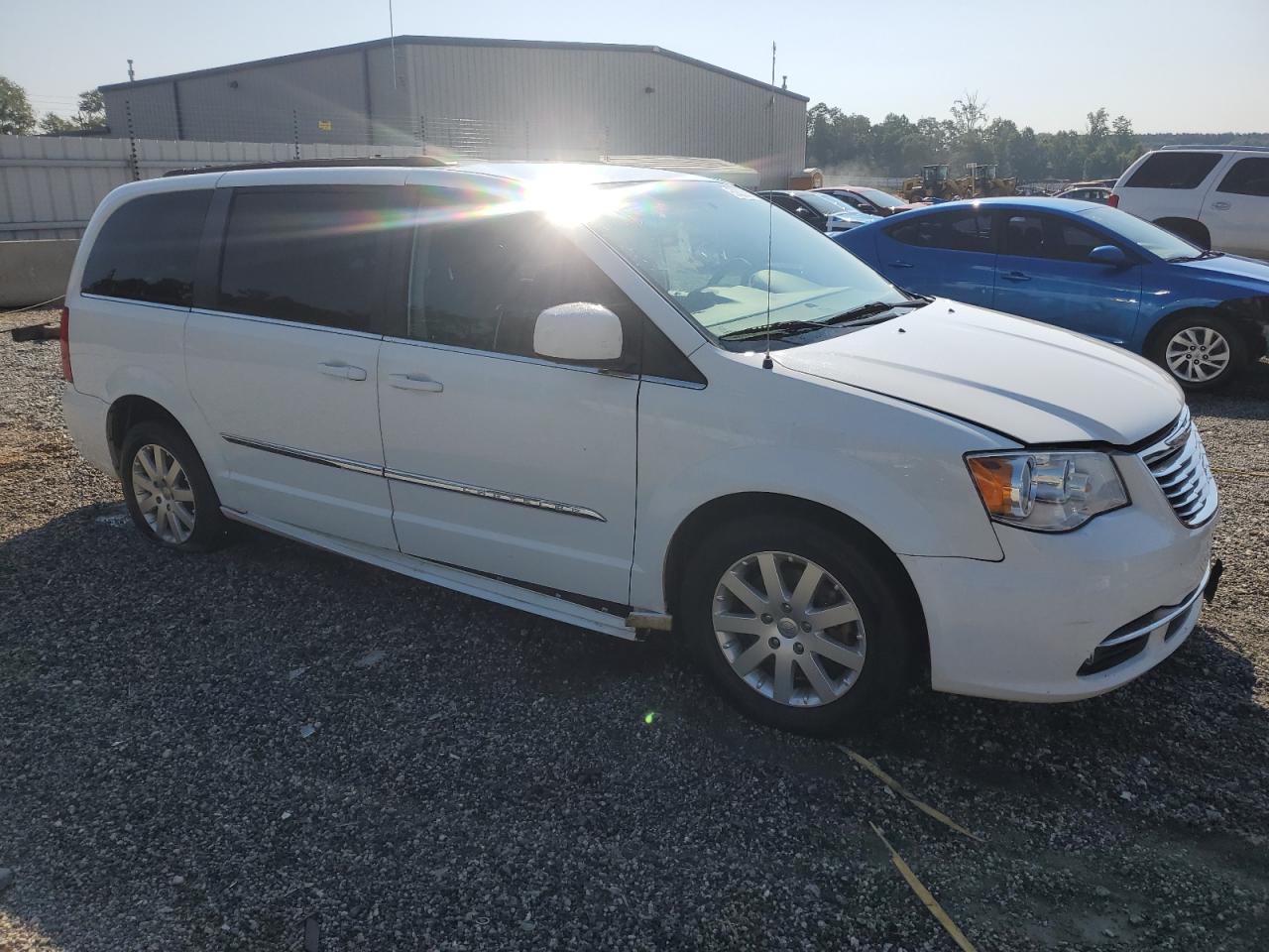 2015 CHRYSLER Town & Country