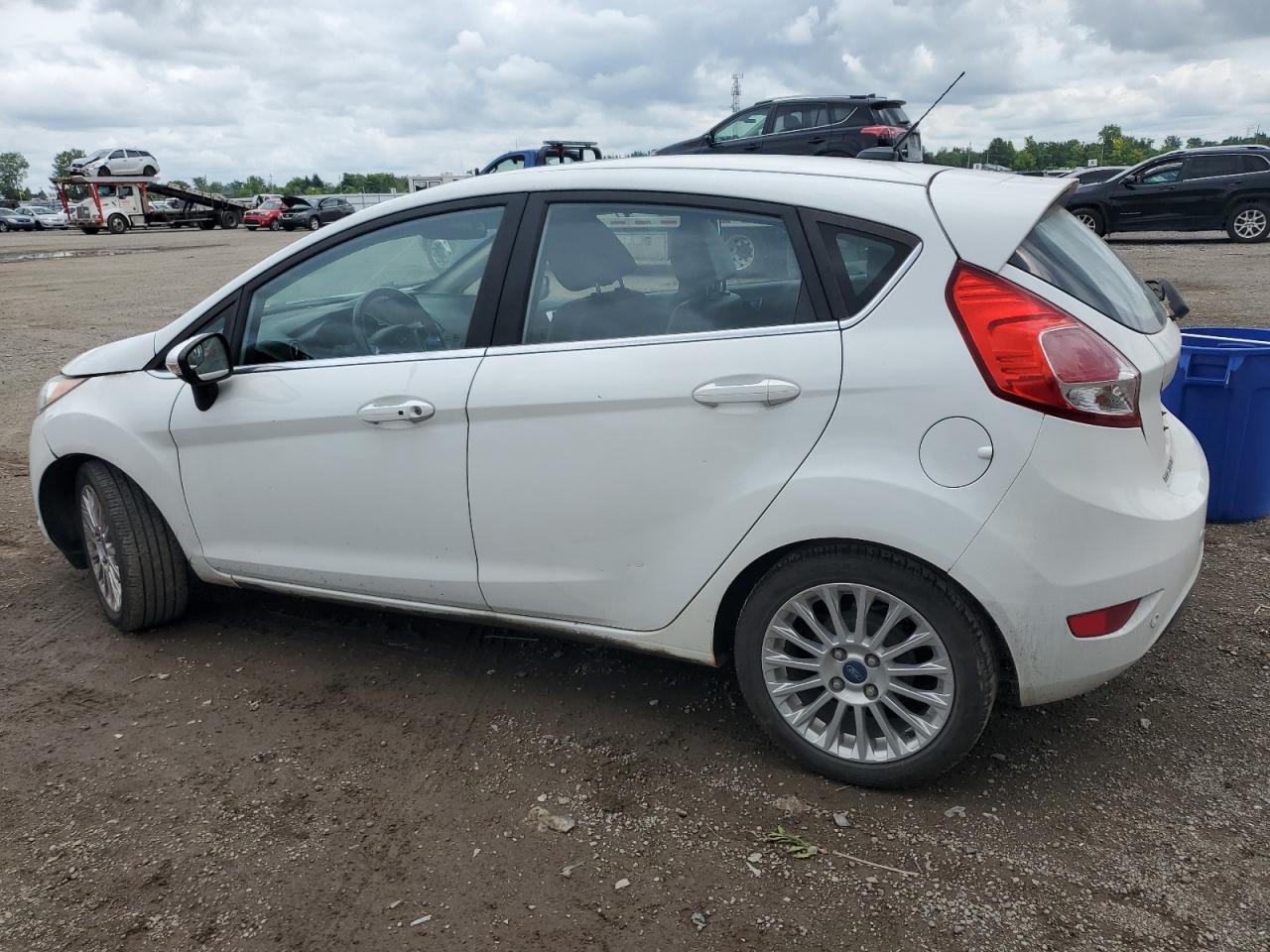 2015 FORD Fiesta