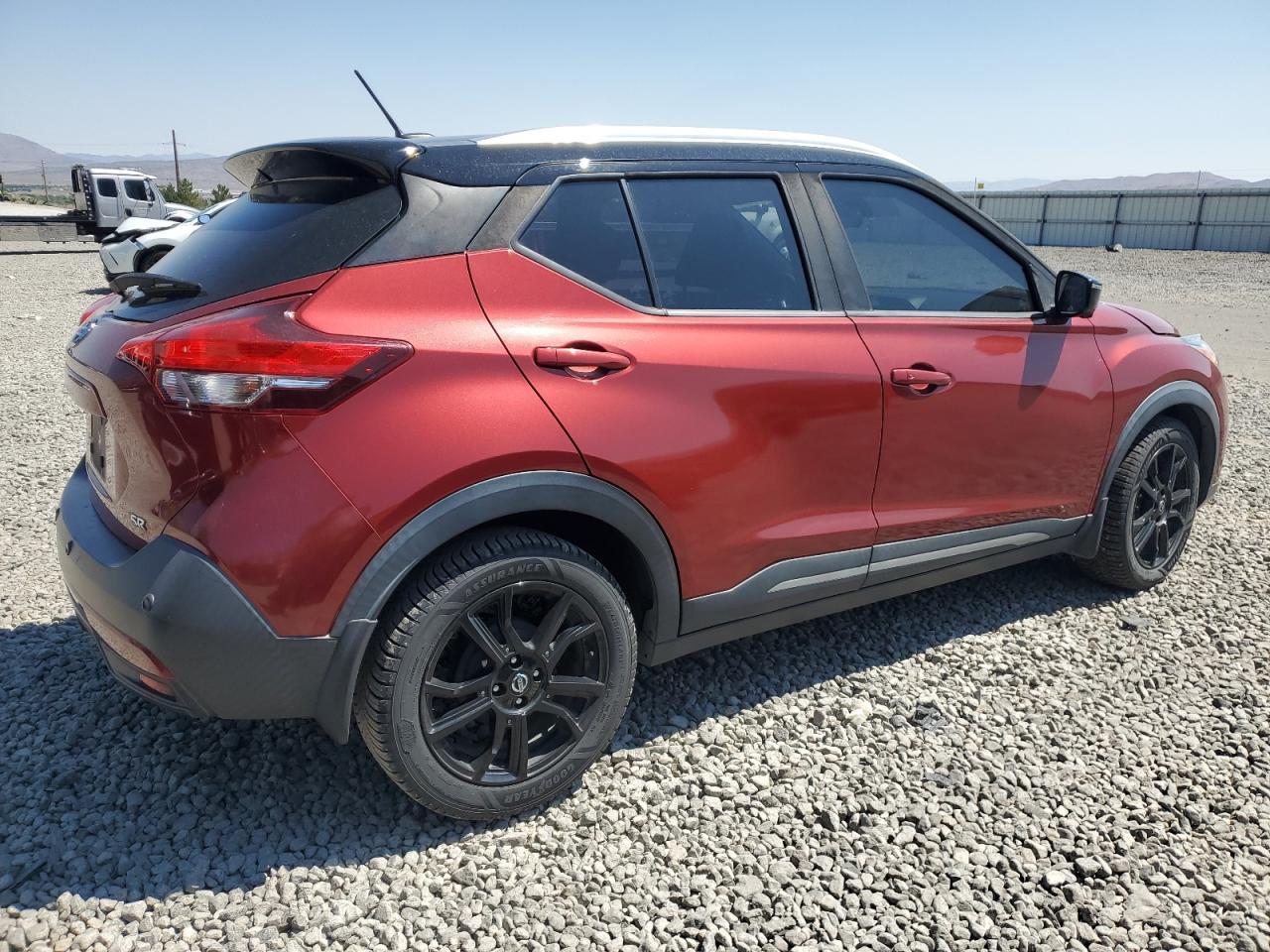 2020 NISSAN KICKS