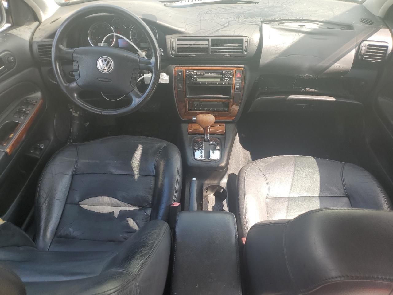 2002 VOLKSWAGEN Passat
