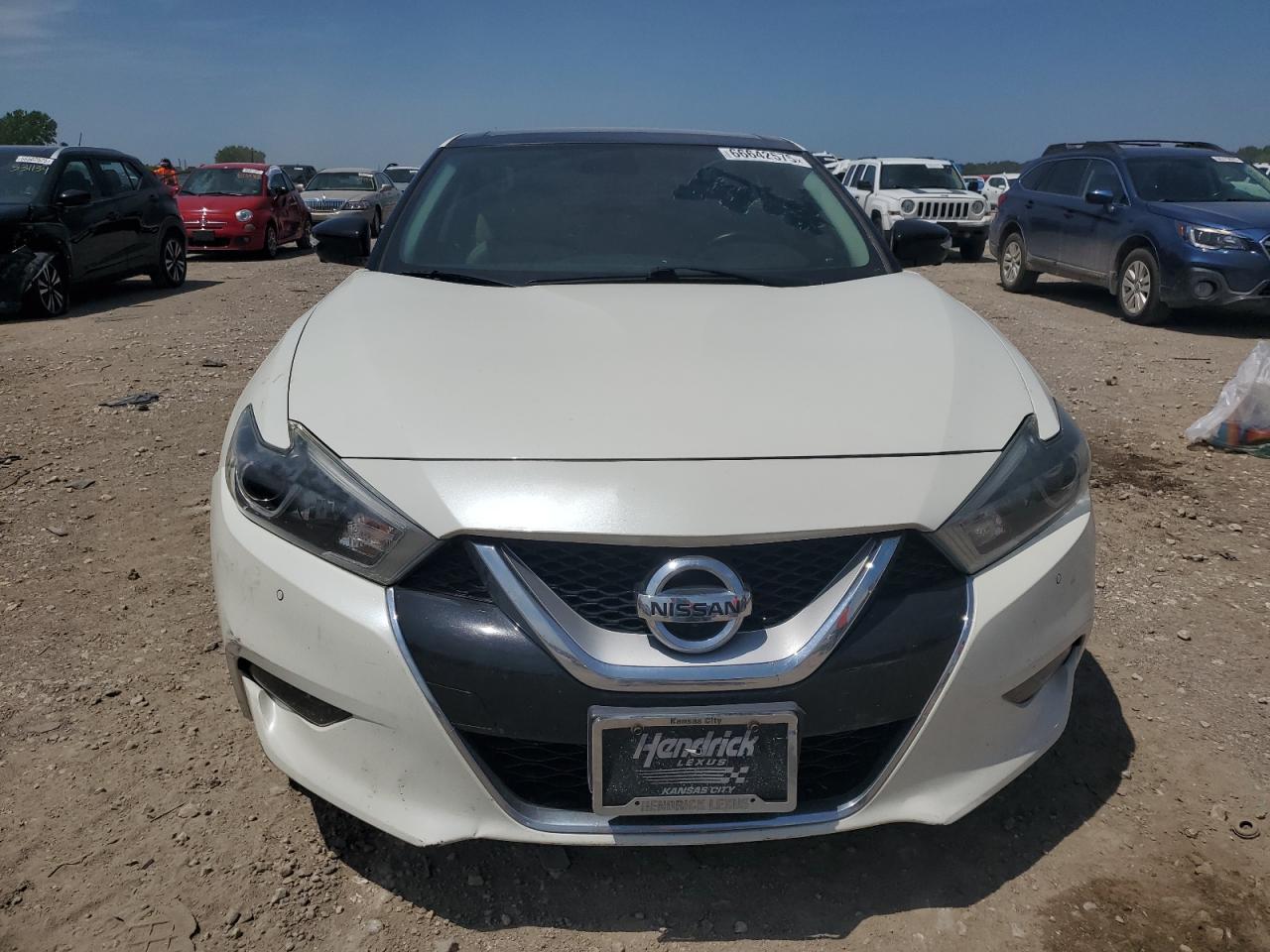 2017 NISSAN Maxima