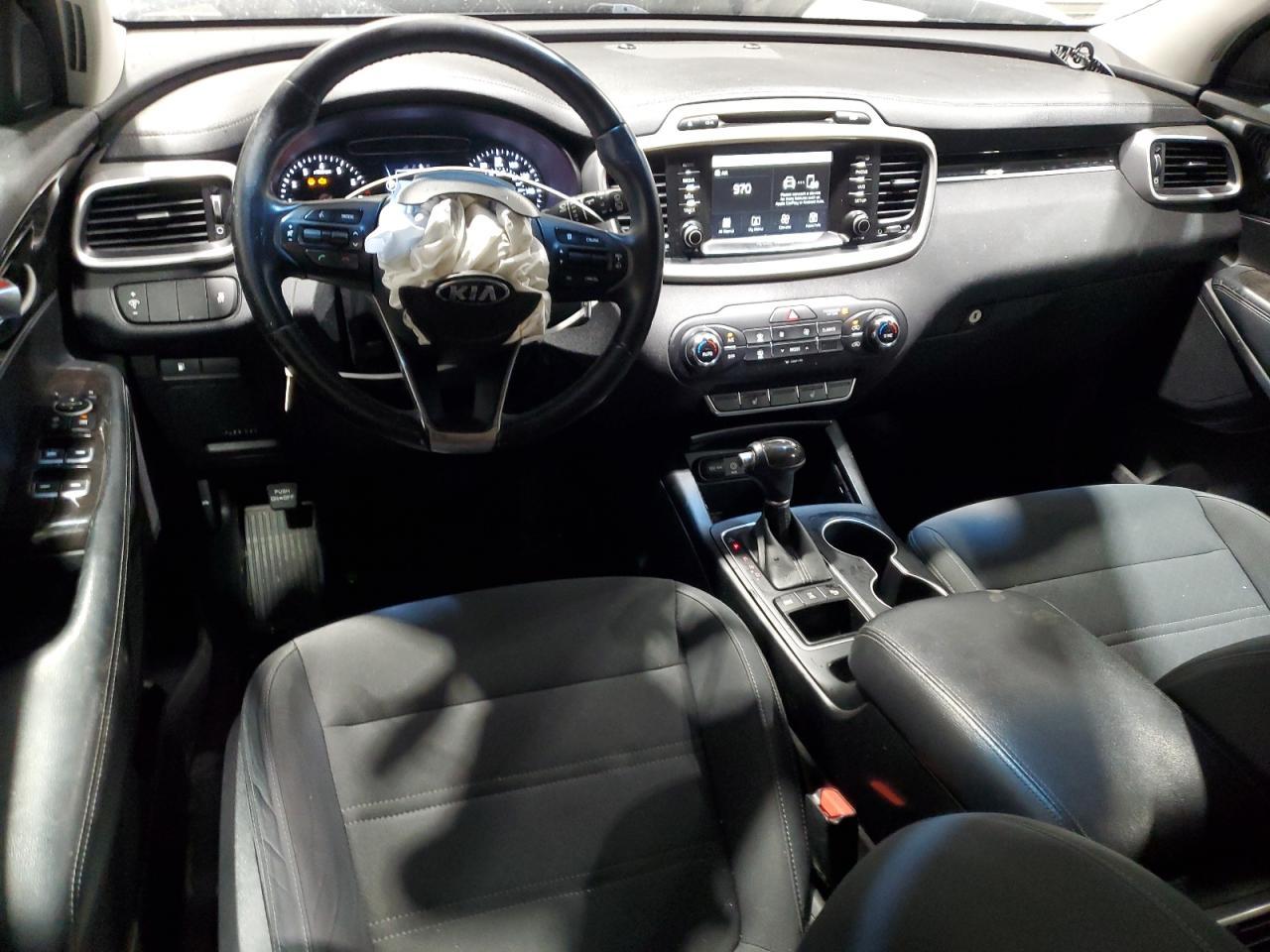 2017 KIA SORENTO