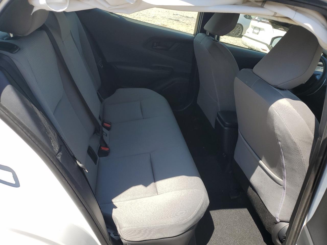 2024 TOYOTA PRIUS